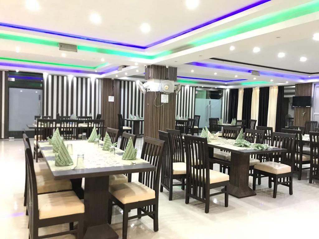 Hotel Sarweshwary Varanasi Exterior photo